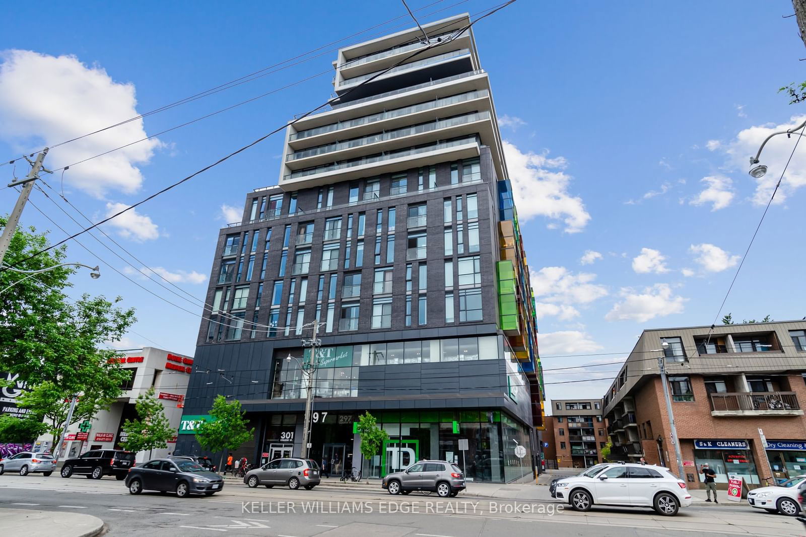 297 College St, unit 628 for sale