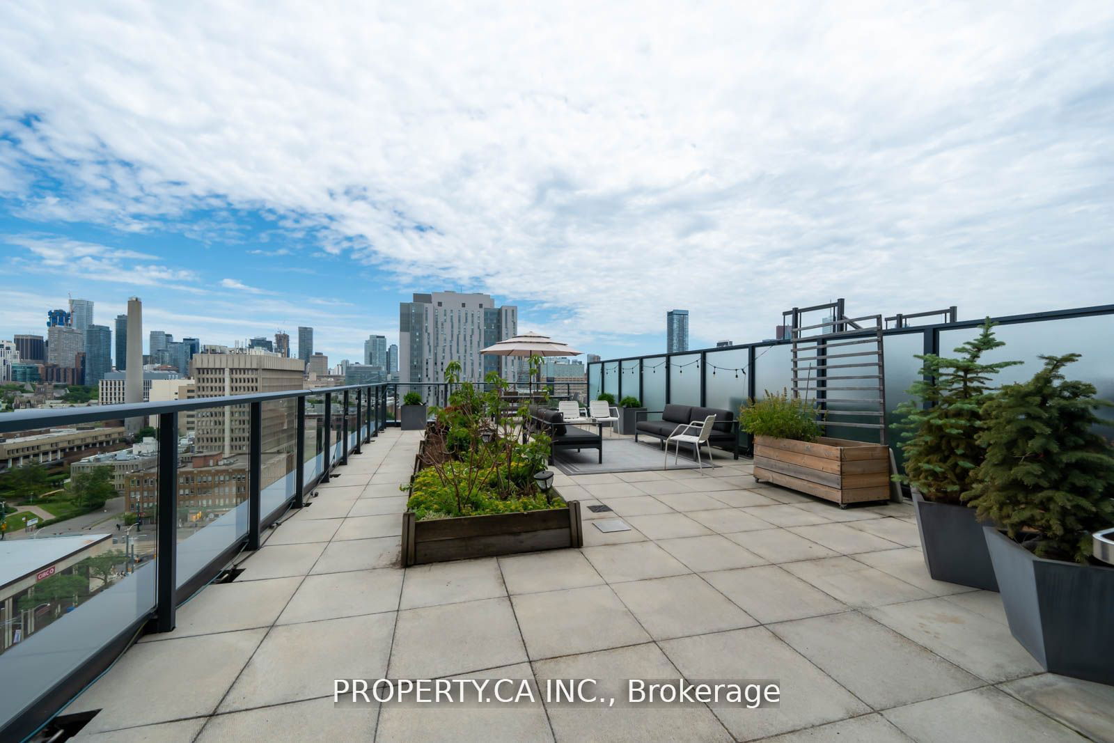 The College Condo at Spadina, Downtown, Toronto