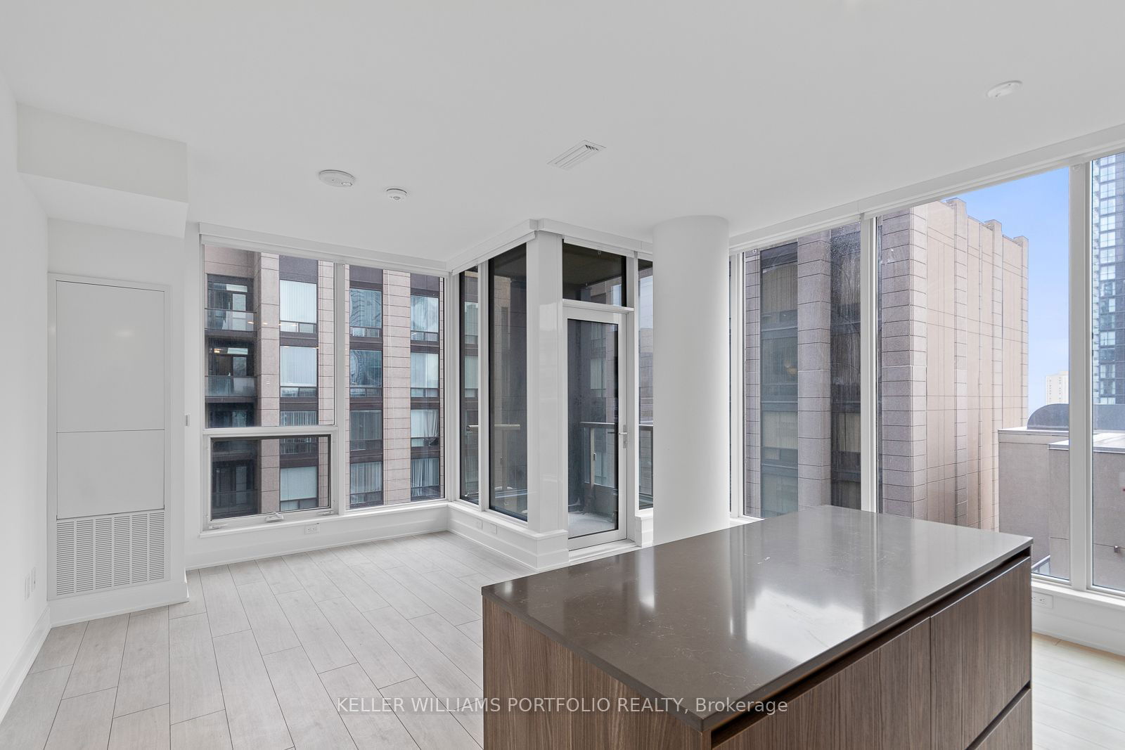 15 Mercer St, unit 1408 for rent