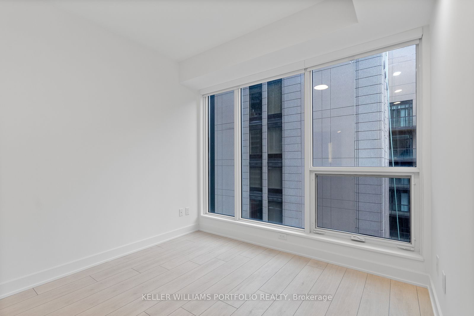 15 Mercer St, unit 1408 for rent