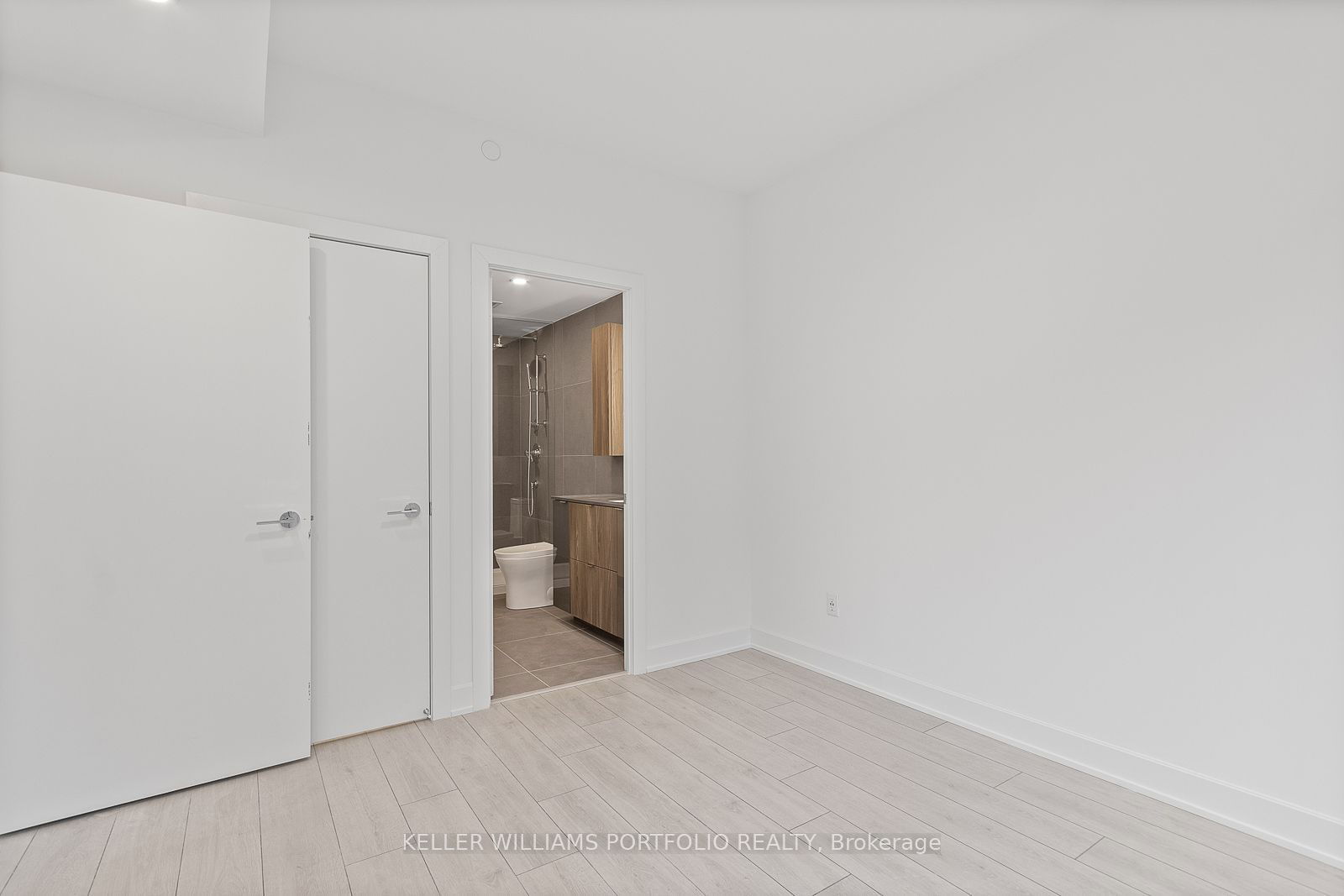 15 Mercer St, unit 1408 for rent