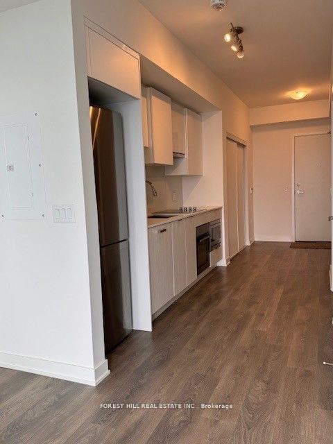 195 Redpath Ave, unit 2907 for rent