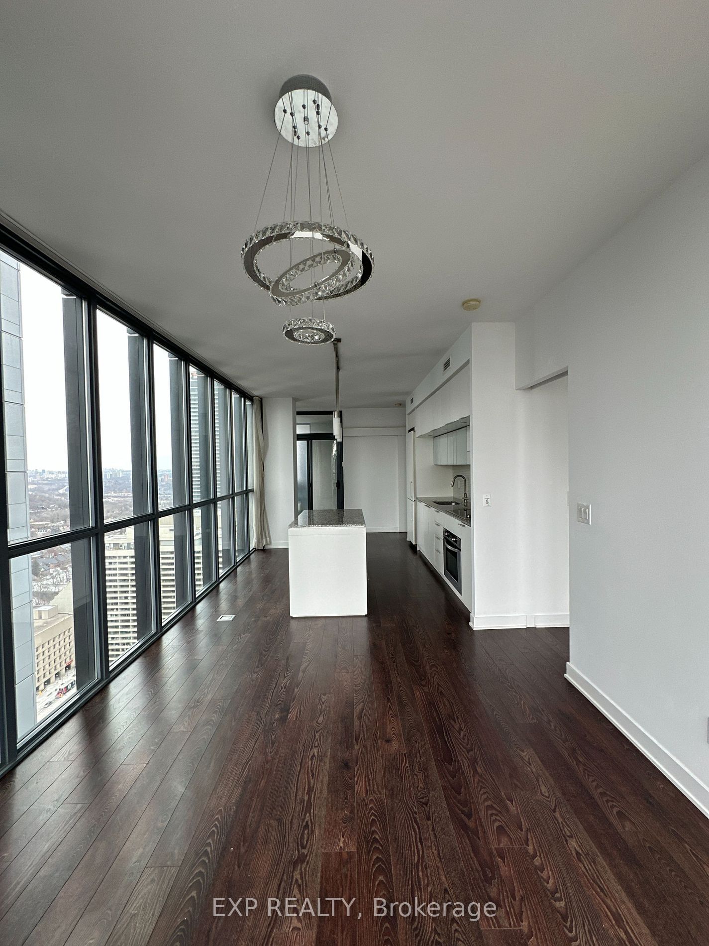 110 Charles St E, unit 3905 for rent