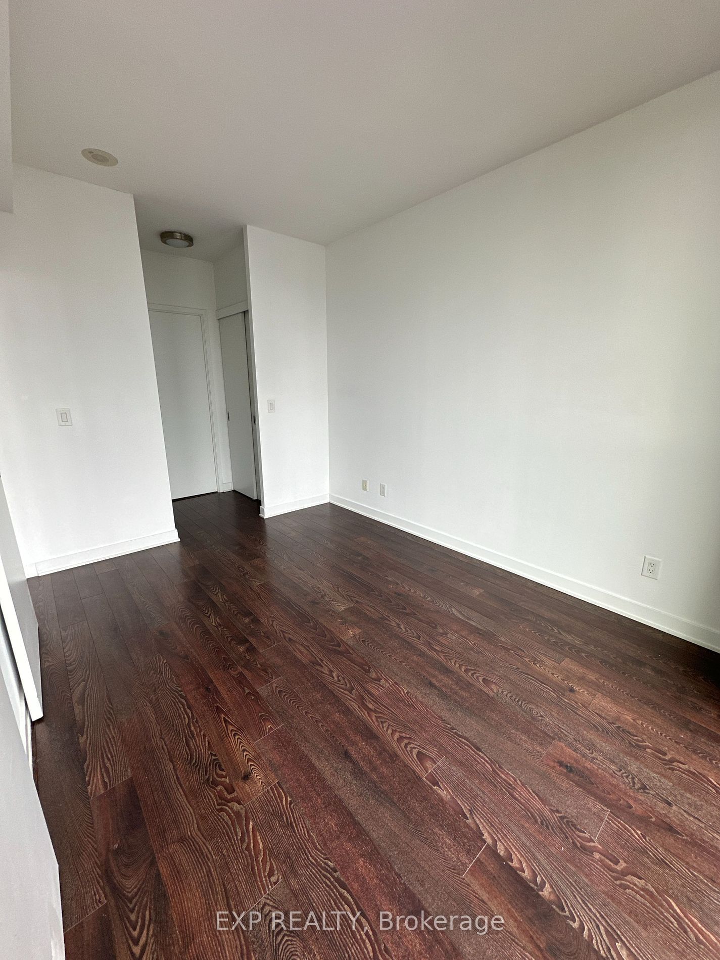 110 Charles St E, unit 3905 for rent