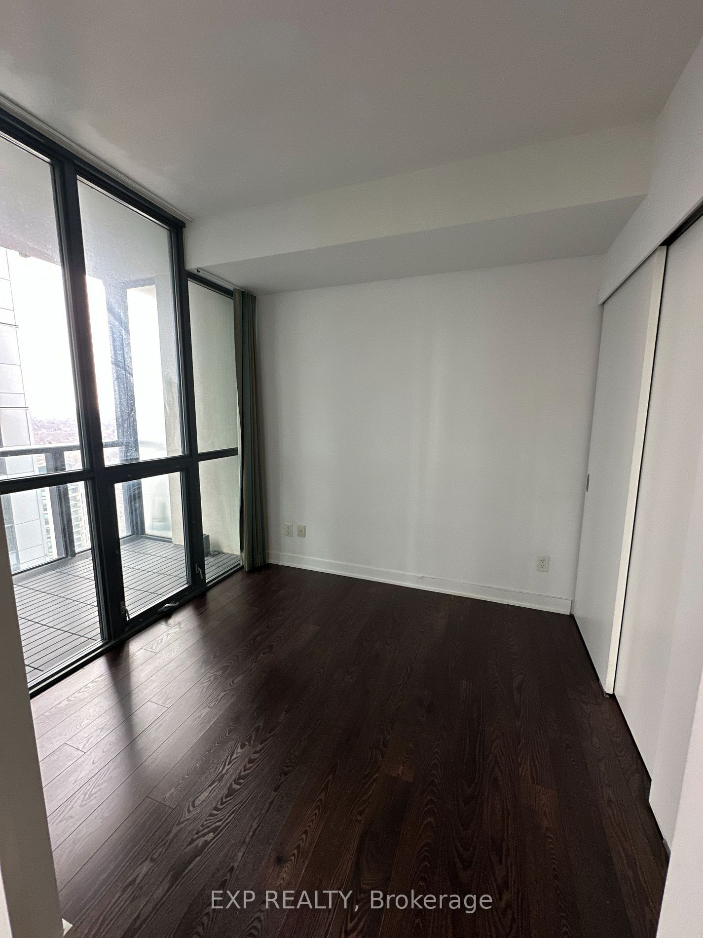 110 Charles St E, unit 3905 for rent