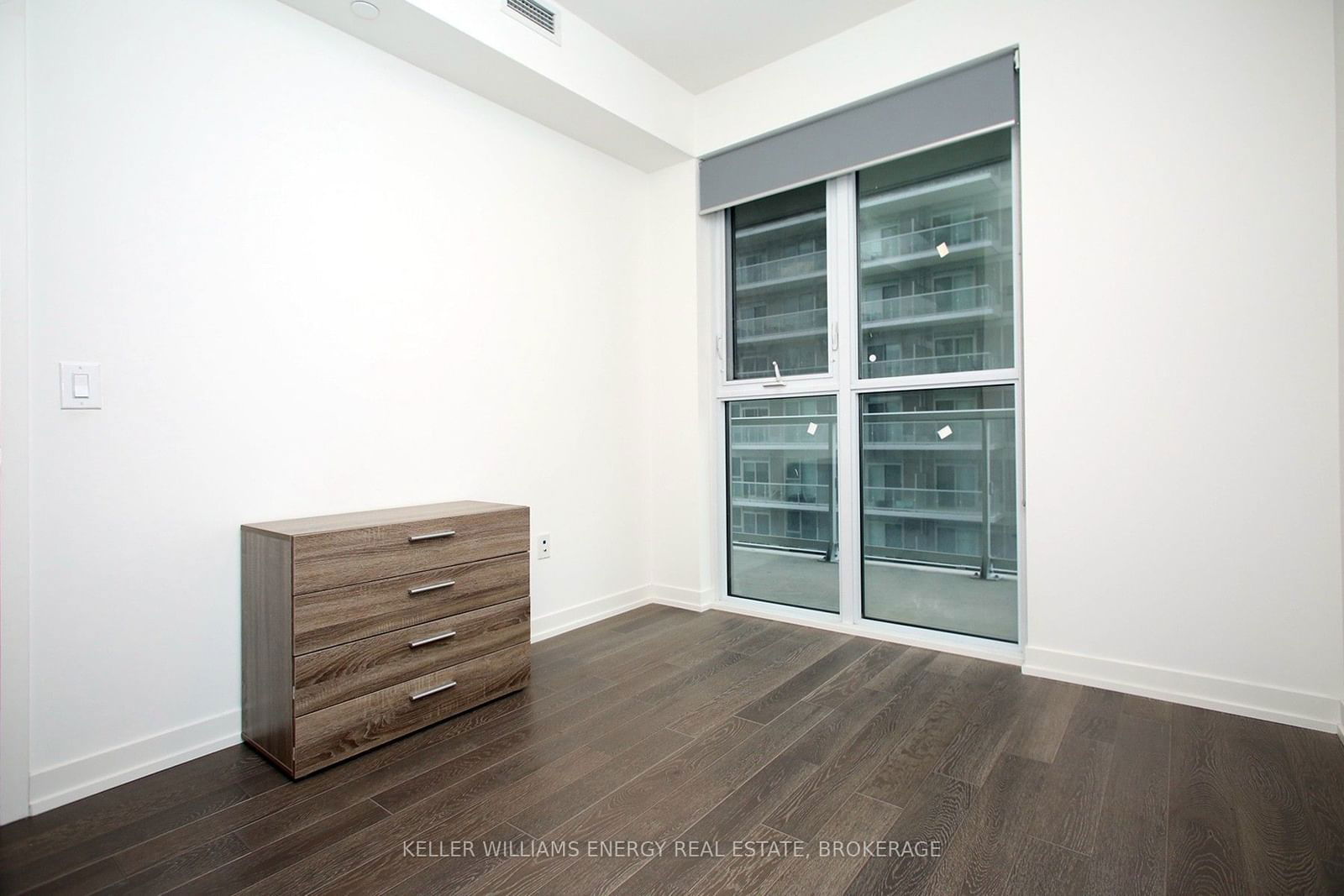 15 Lower Jarvis St, unit 2913 for rent