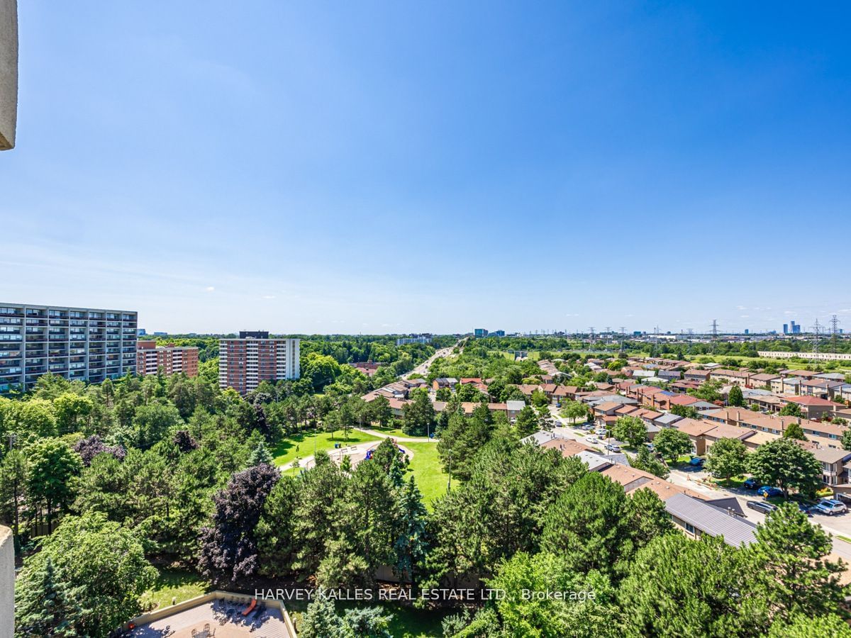 The Savoy Condos, North York, Toronto