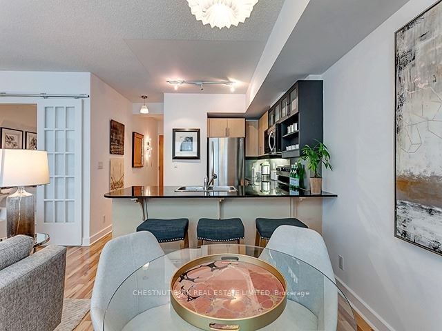 350 Wellington St W, unit 319 for sale