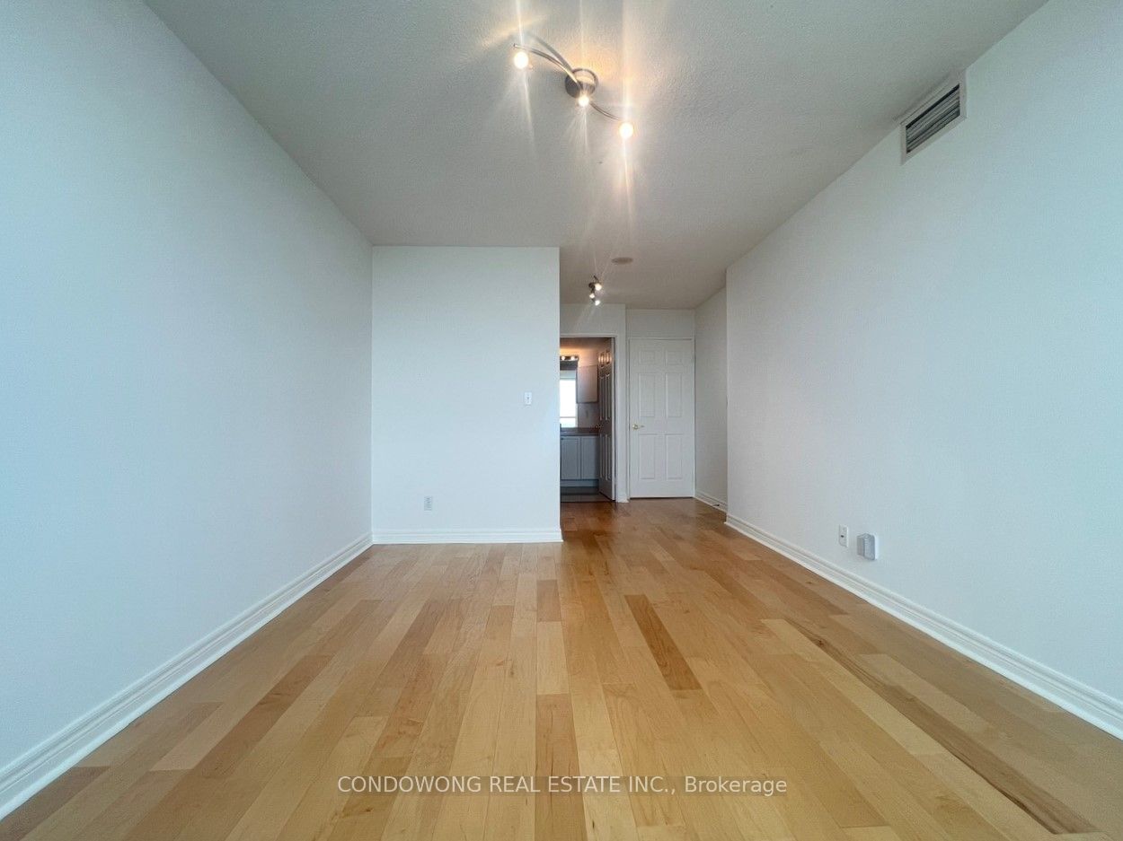 23 Hollywood Ave, unit 3605 for rent