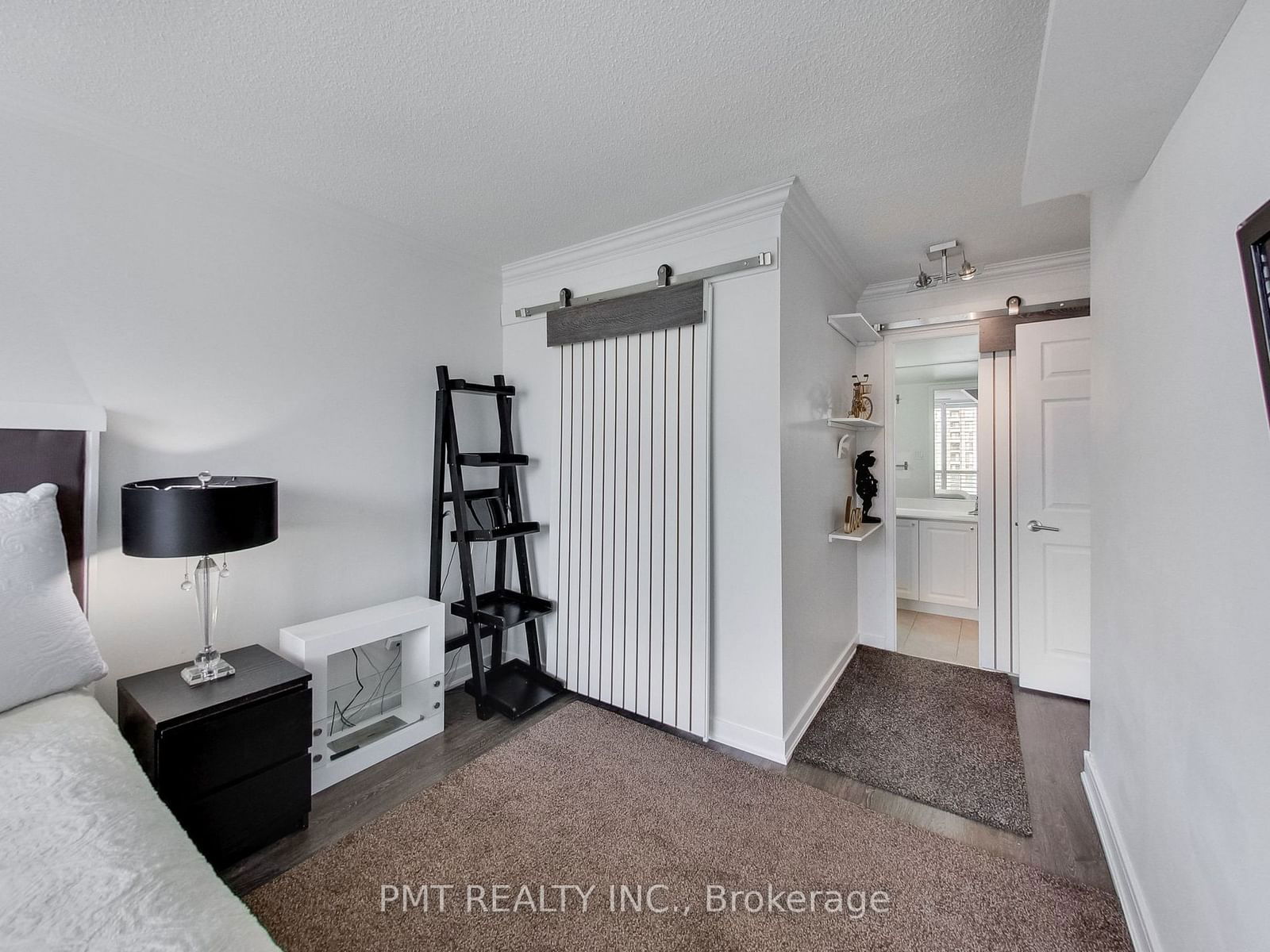 109 Front St E, unit PH02 for rent