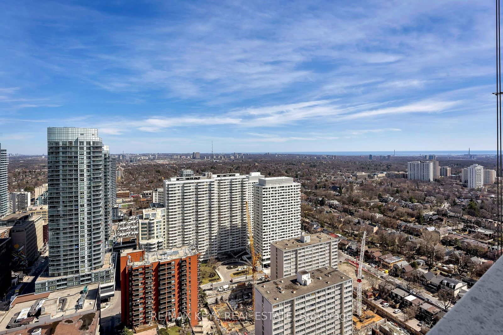 2221 Yonge St, unit 3402 for sale