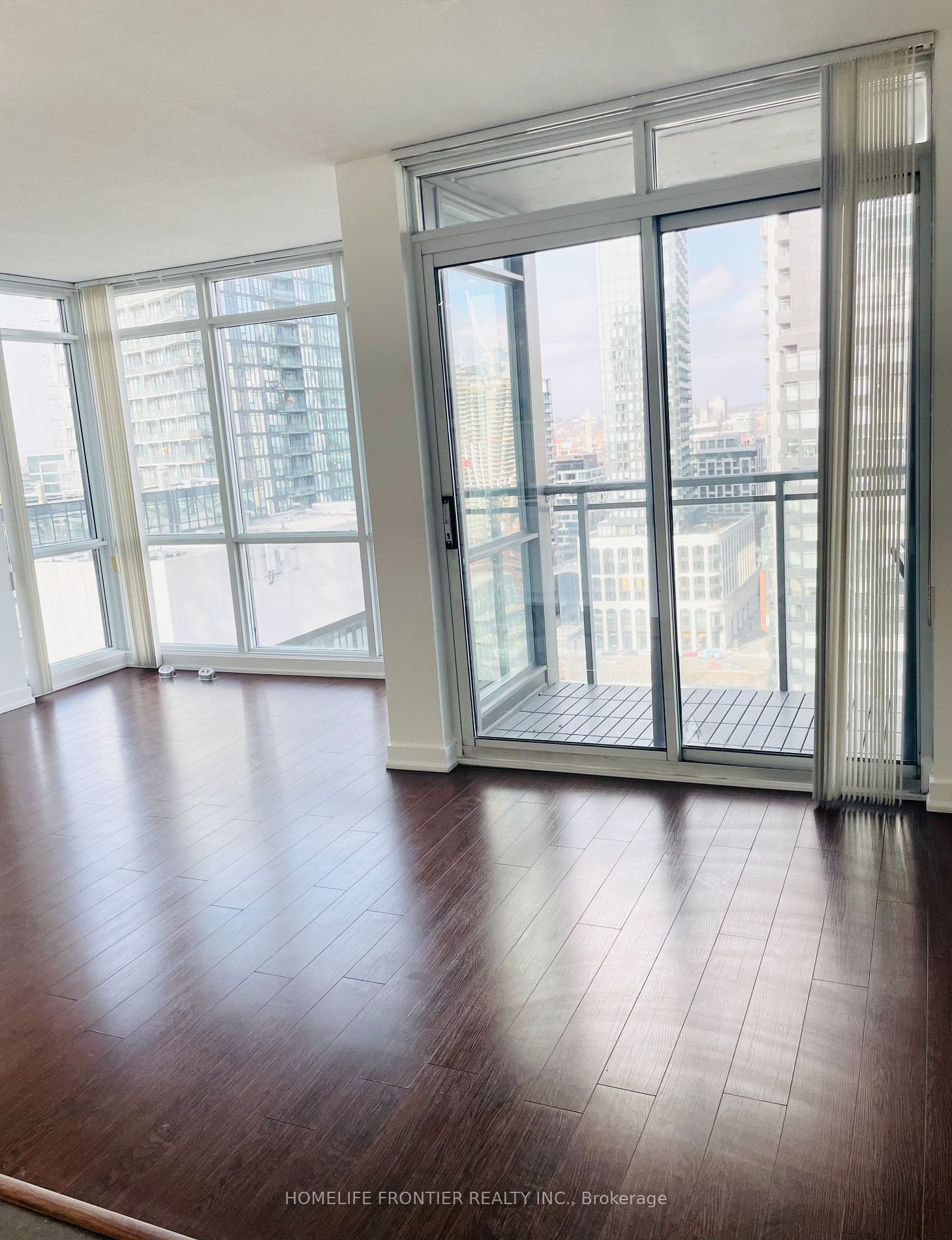 15 Fort York Blvd N, unit 3103 for rent