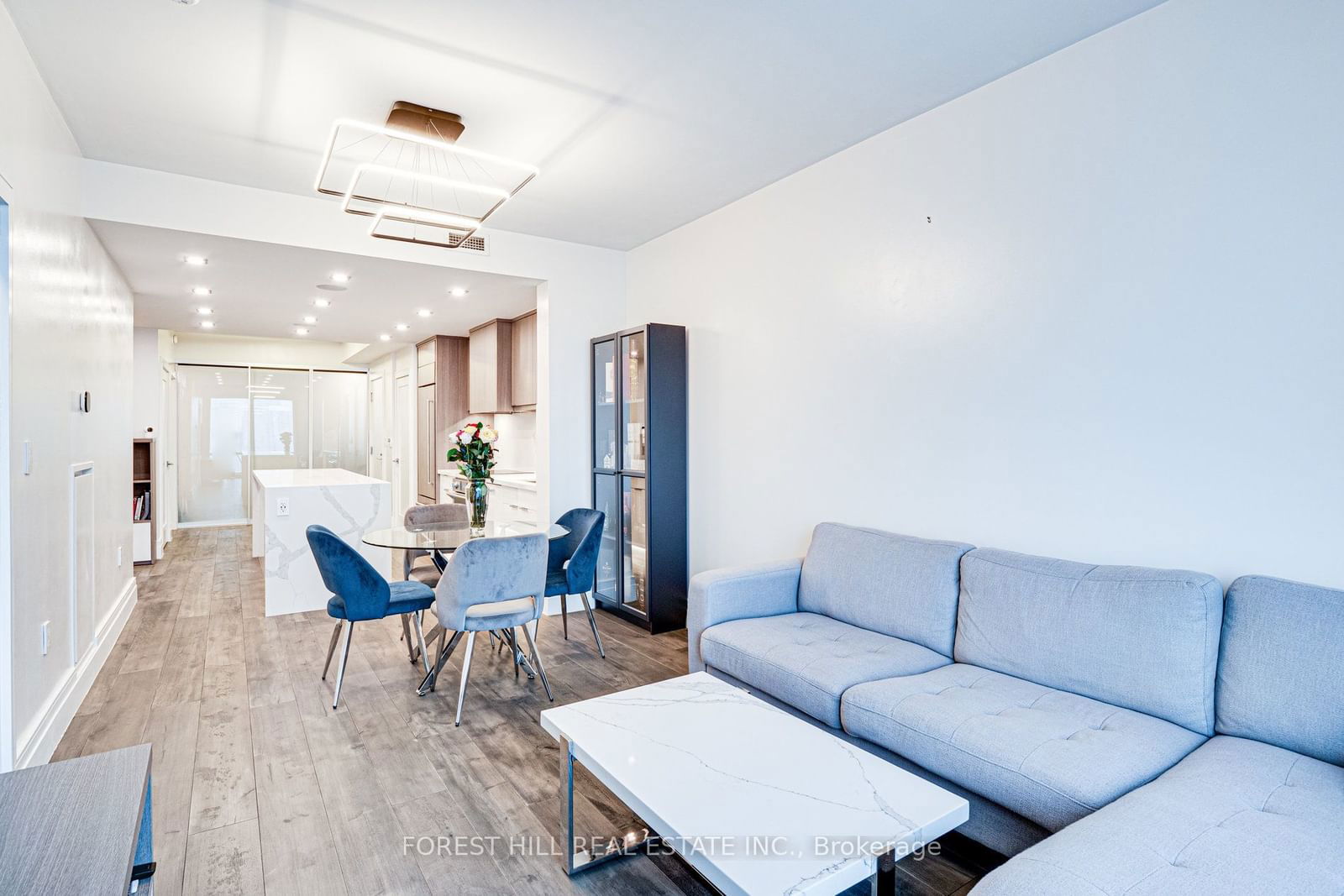 8 The Esplanade Ave, unit 4205 for rent