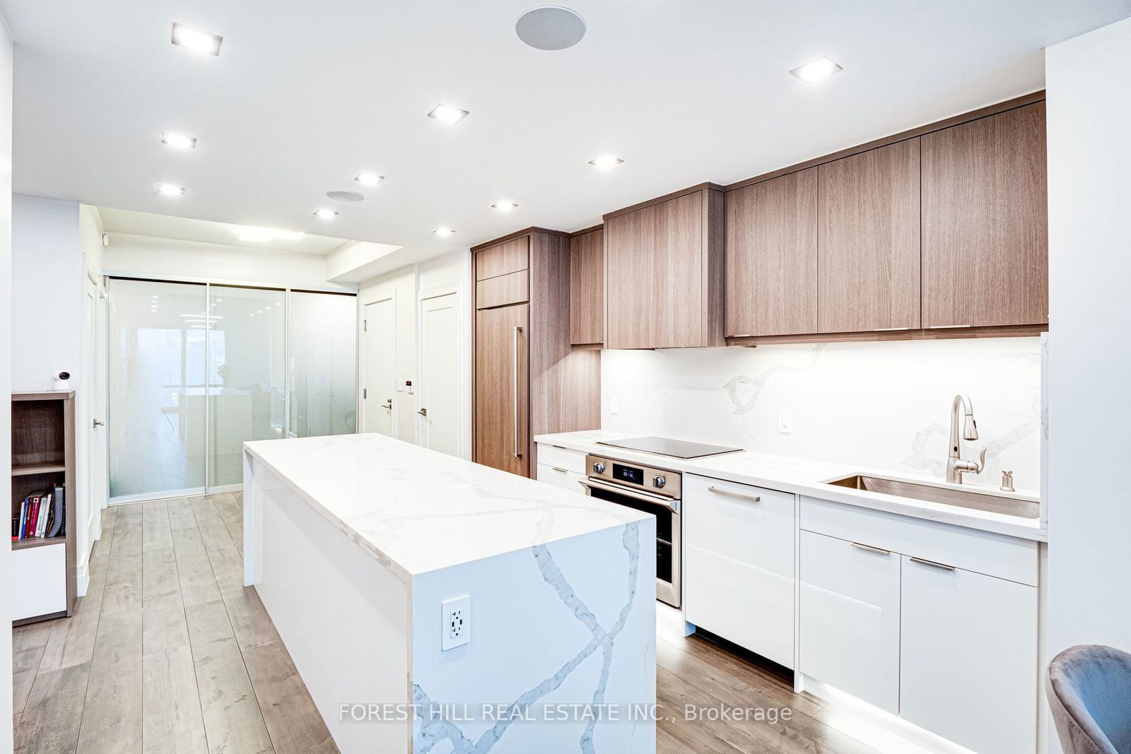 8 The Esplanade Ave, unit 4205 for rent