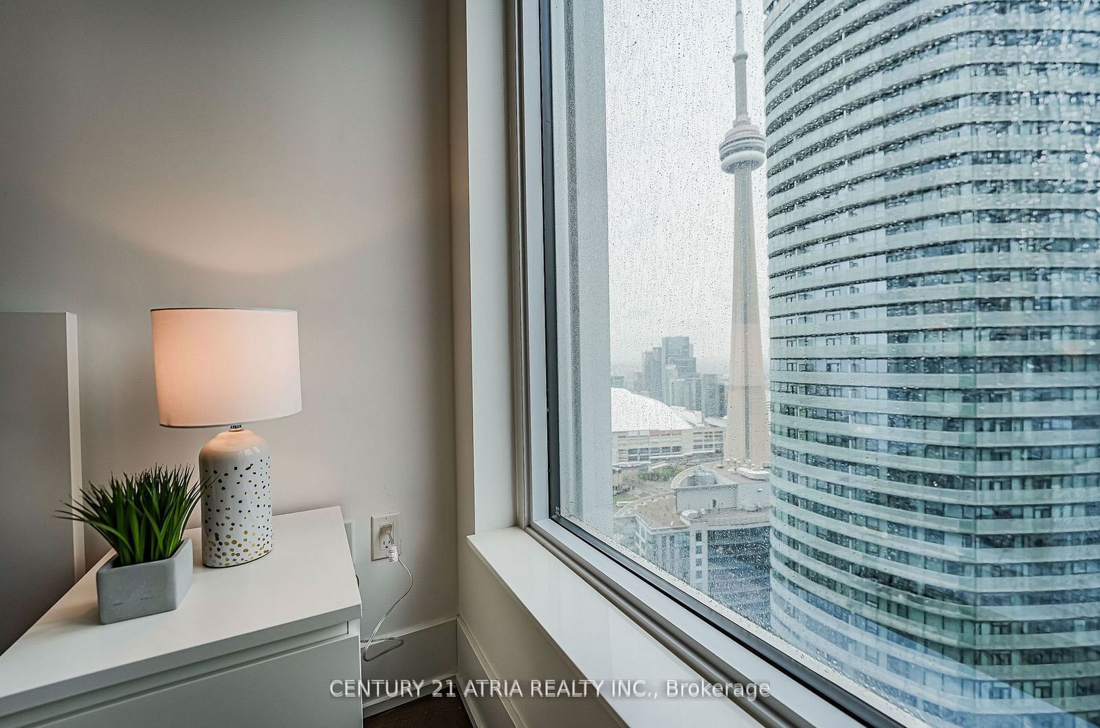 10 York St, unit 4602 for rent