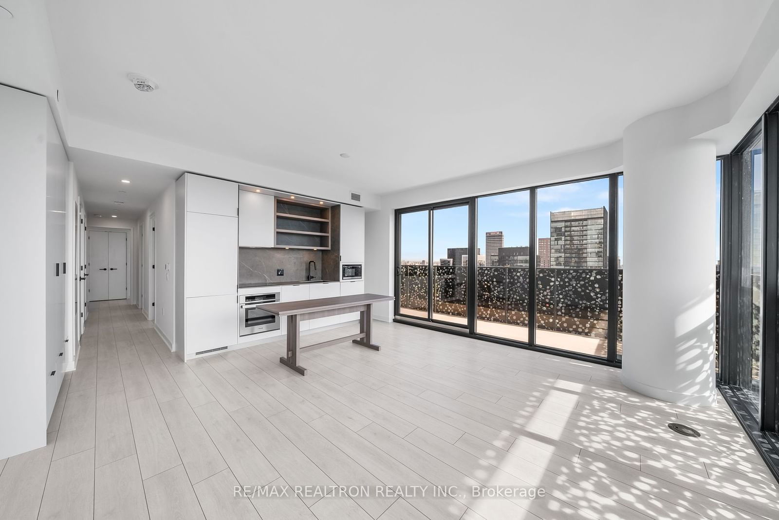 55 Charles St E, unit 4102 for sale