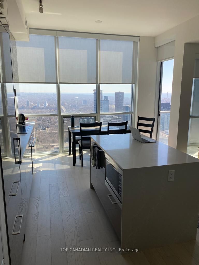 1 Yorkville Ave, unit 5609 for rent