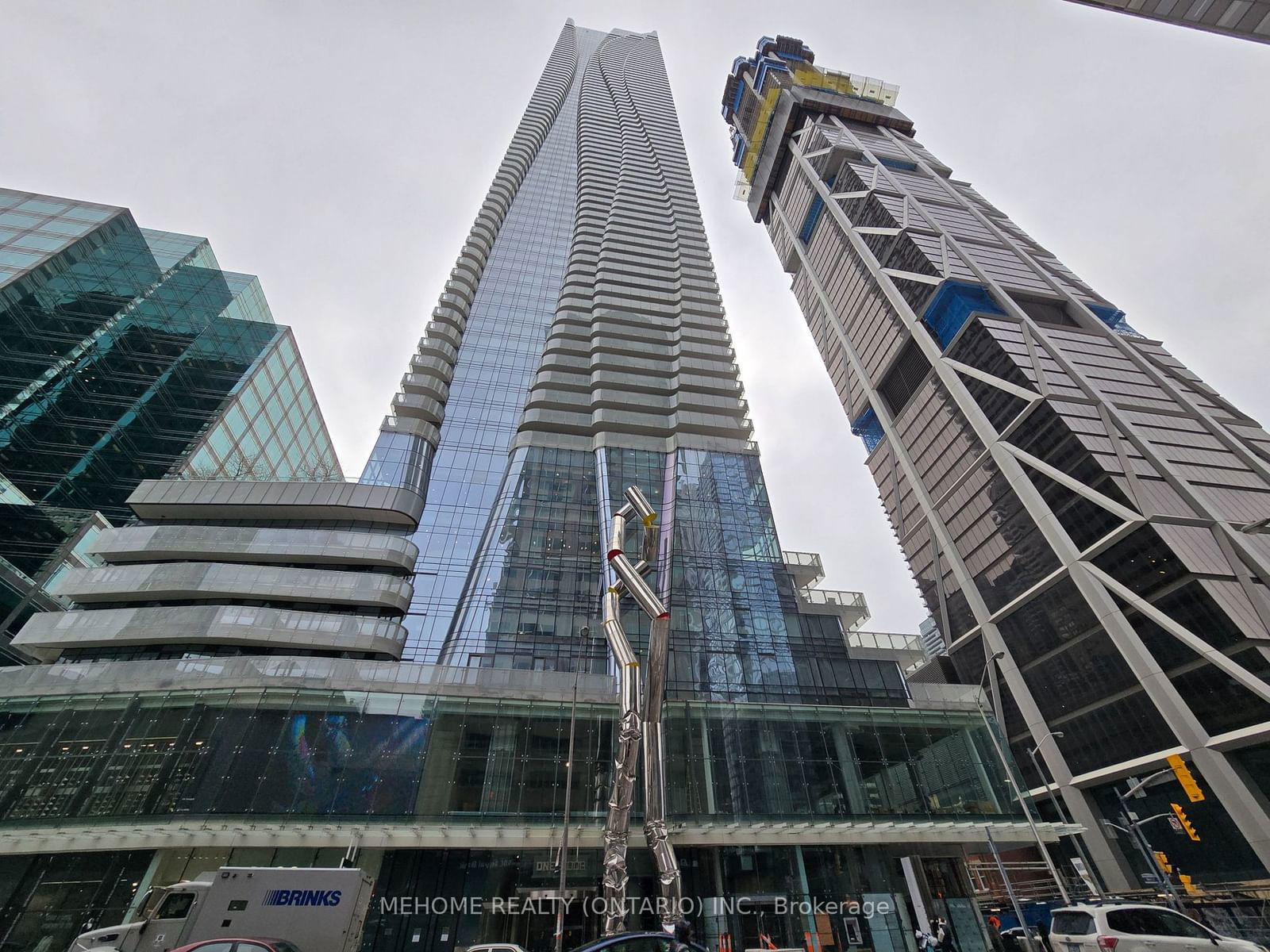 1 Bloor St E, unit #3802 for rent