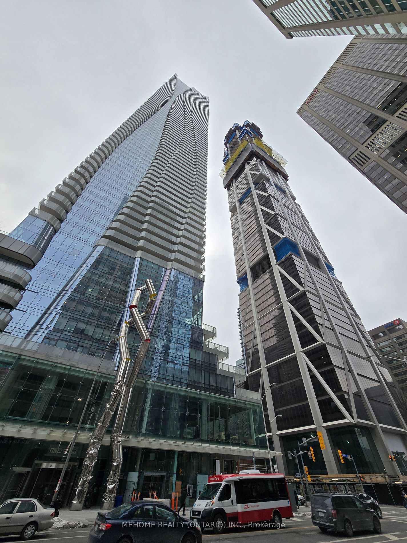 1 Bloor St E, unit #3802 for rent