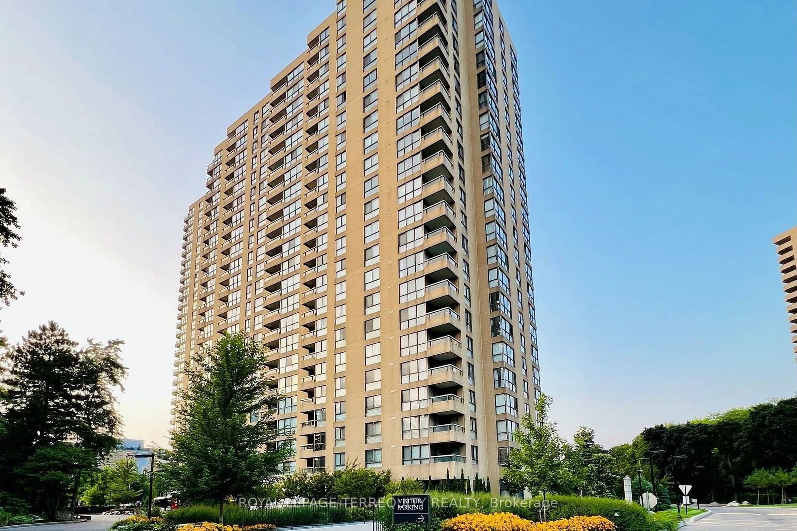 1 Concorde Pl, unit 703 for sale