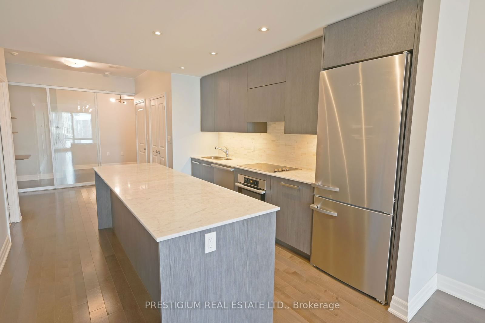 8 The Esplanade, unit 4206 for rent