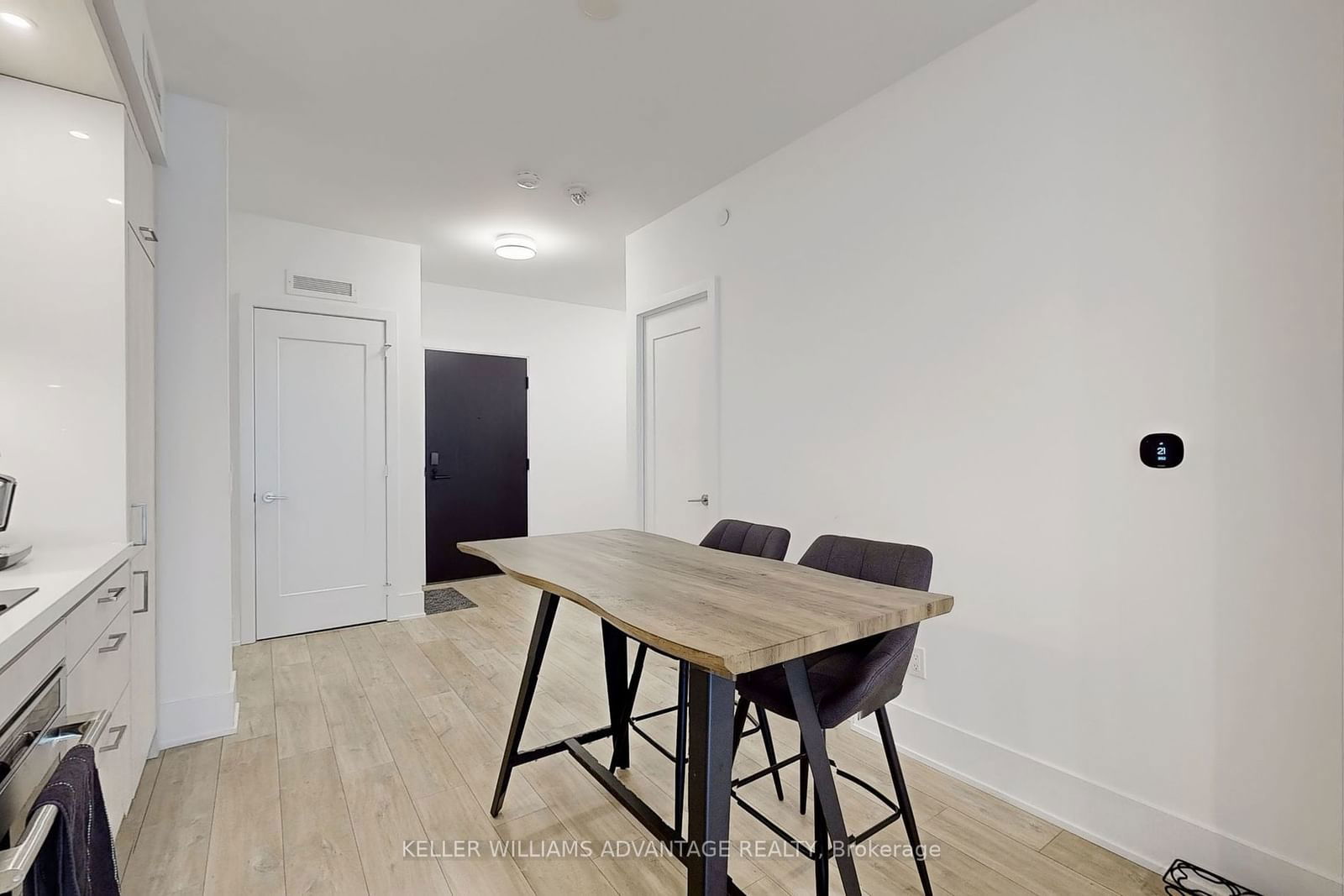 470 Front St W, unit 2207 for rent