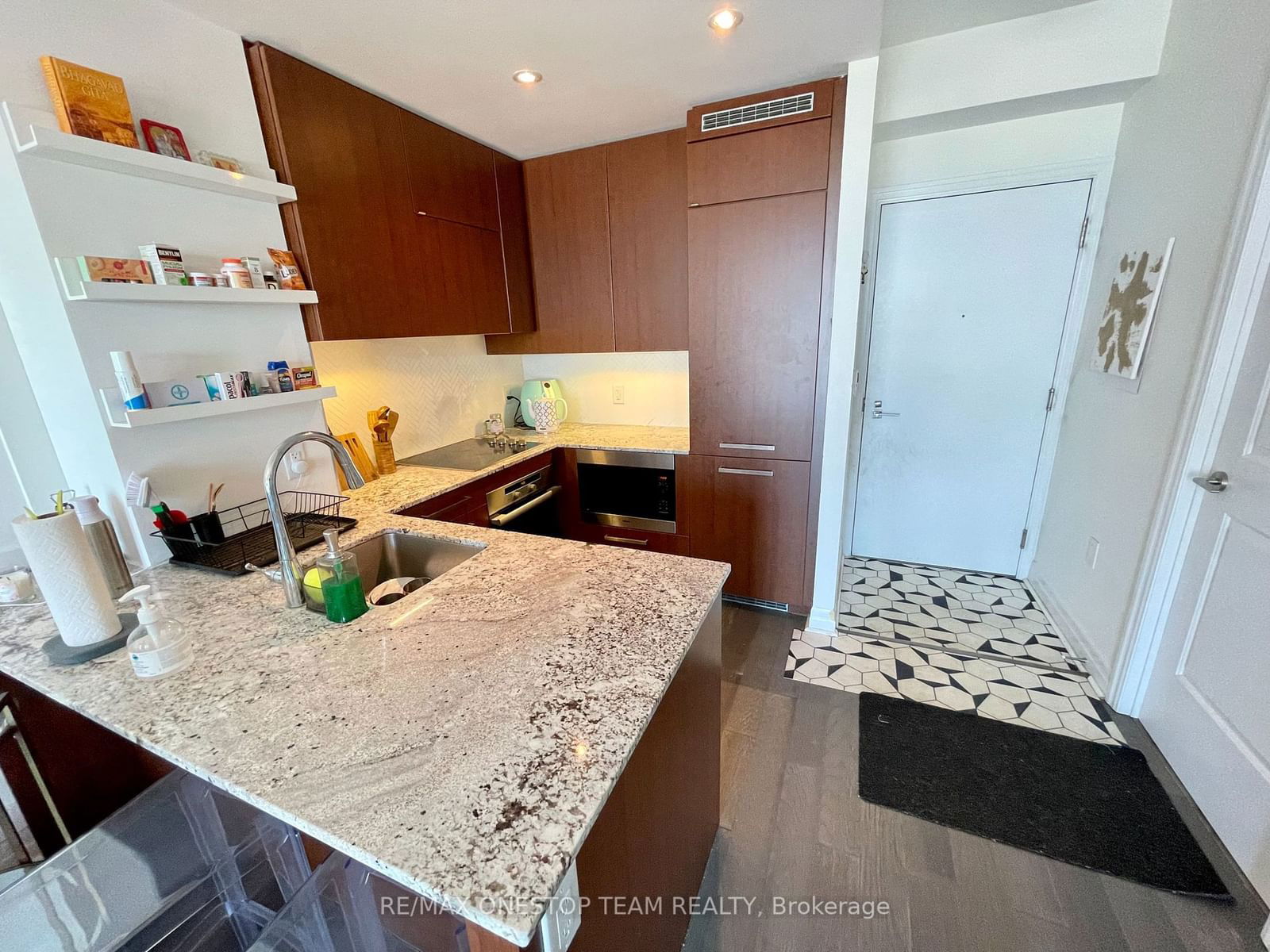 8 The Esplanade, unit 5209 for rent