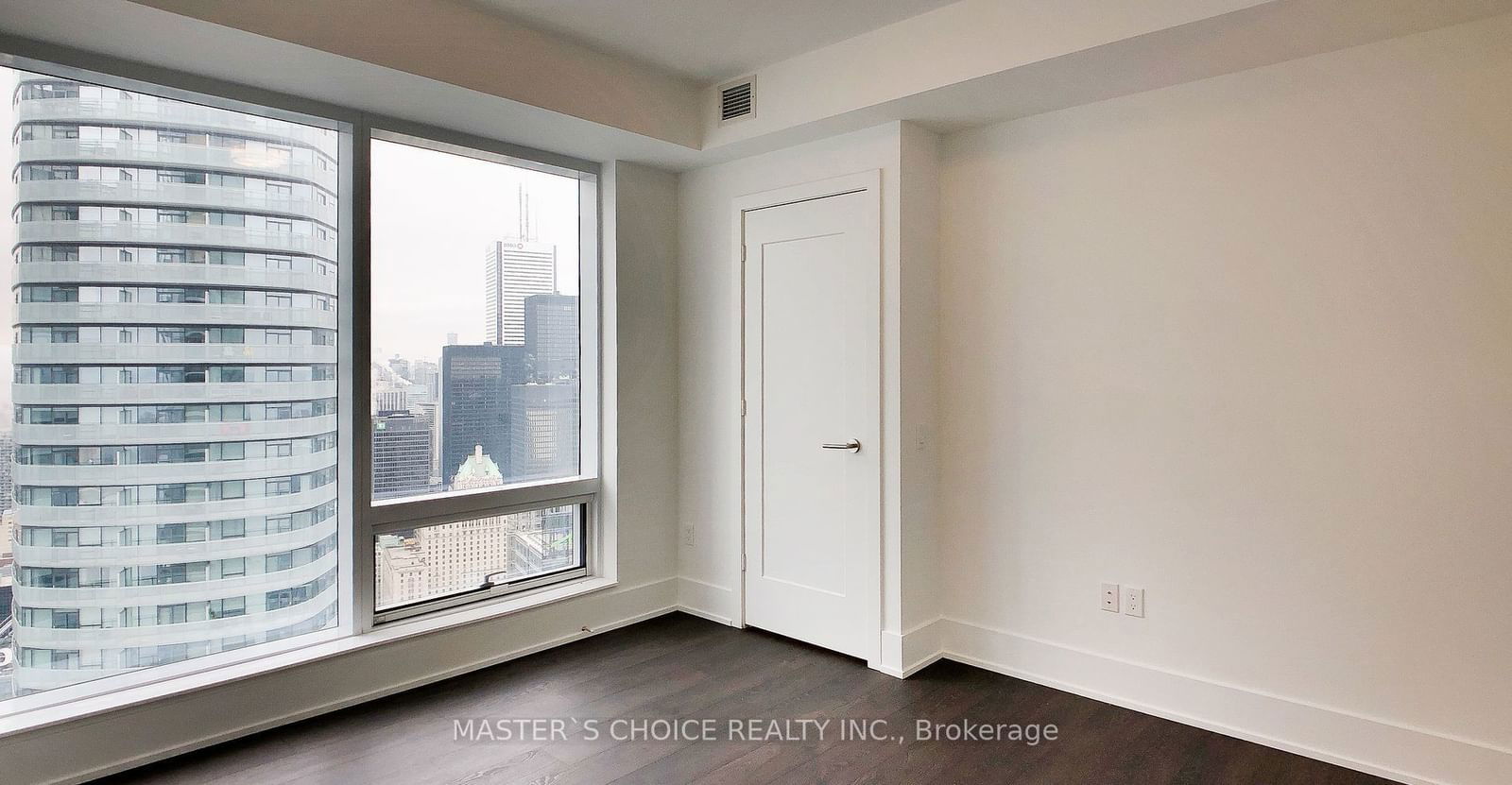 10 york St, unit 5803 for rent