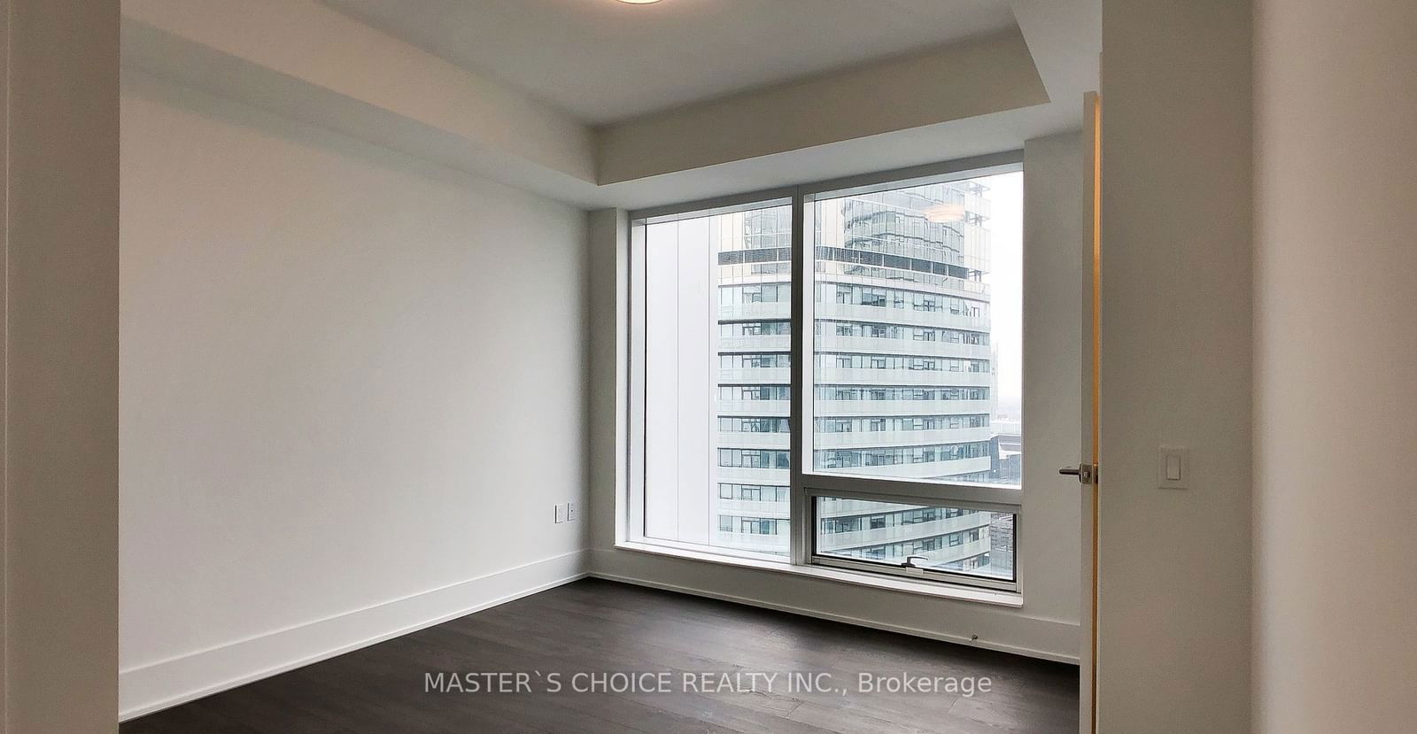 10 york St, unit 5803 for rent