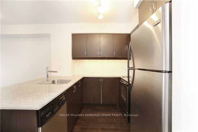 27 Rean Dr, unit 620 for rent