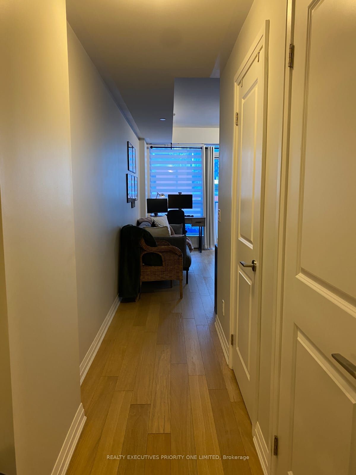 8 Mercer St, unit 1110 for rent