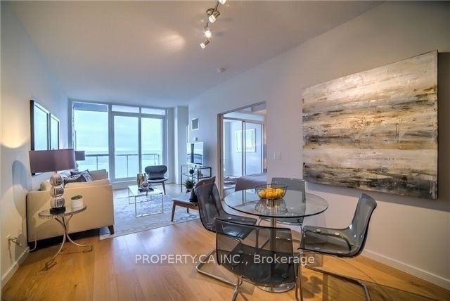 218 Queens Quay W, unit 2110 for rent