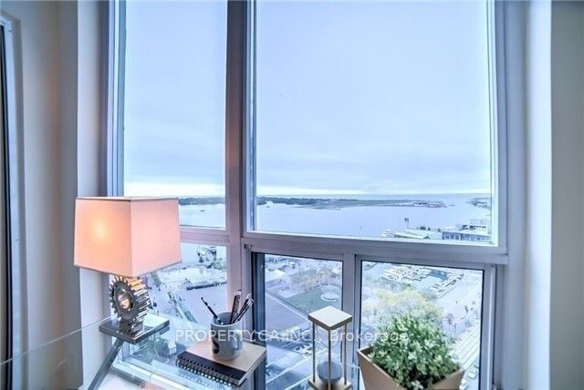 218 Queens Quay W, unit 2110 for rent