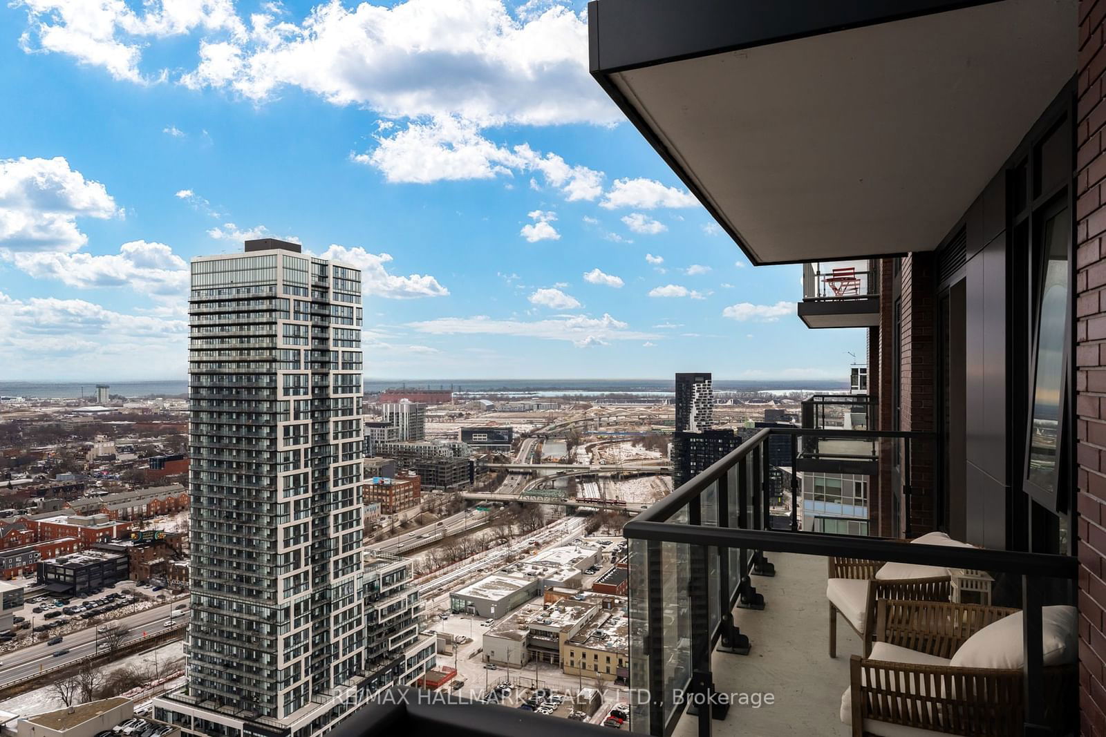 130 River St, unit 3012 for sale