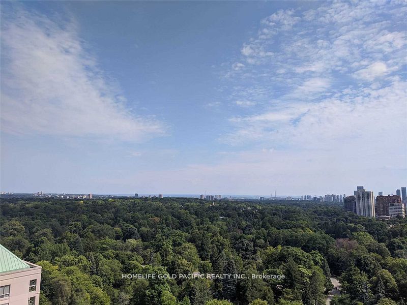 1815 Yonge St, unit 1907 for rent