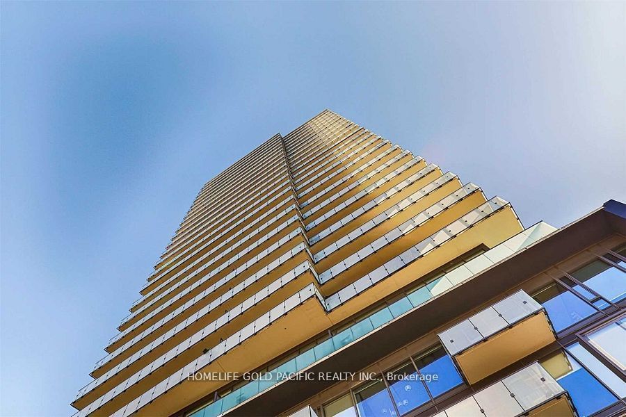 1815 Yonge St, unit 1907 for rent