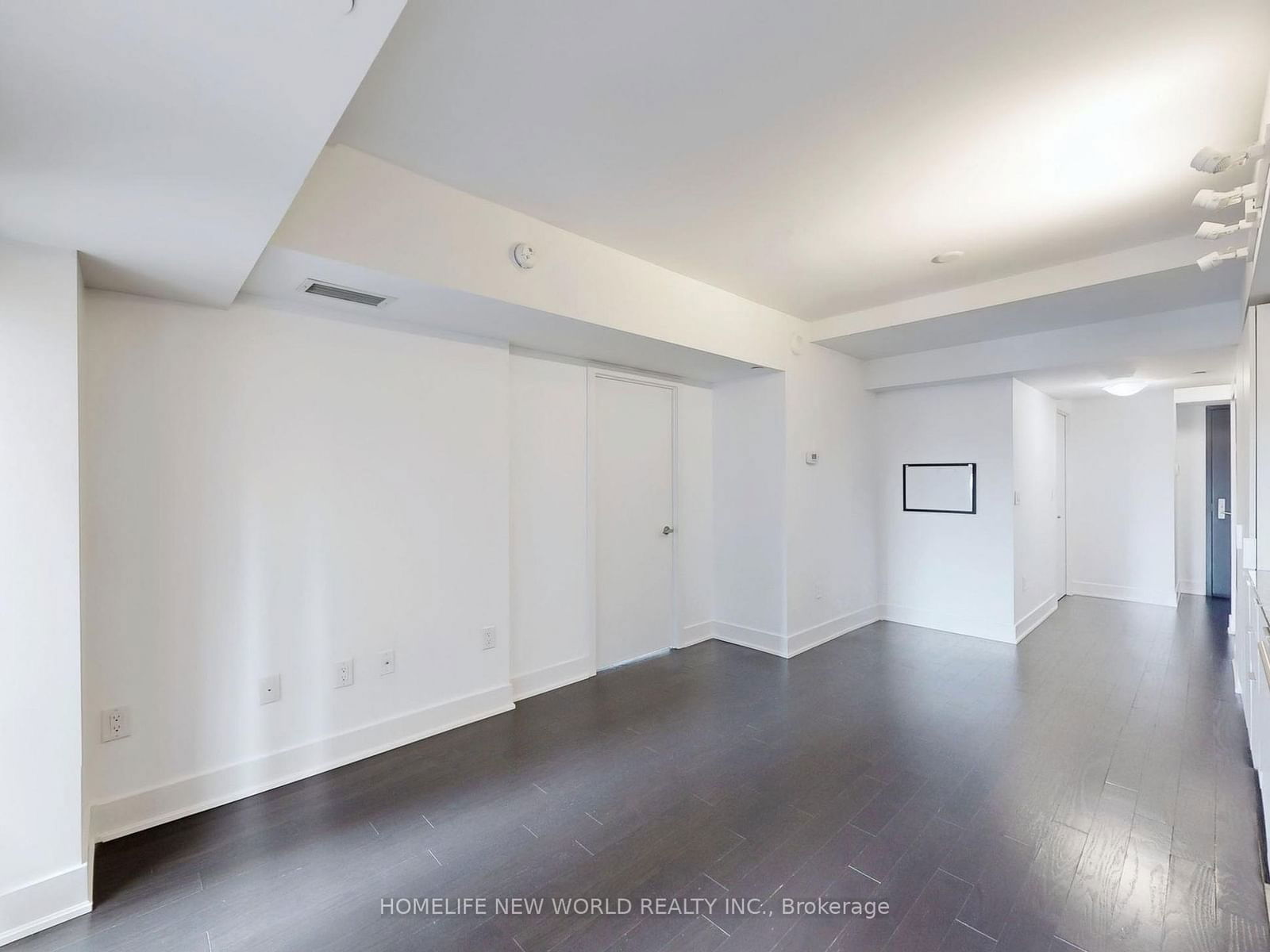 955 Bay St, unit 723 for sale