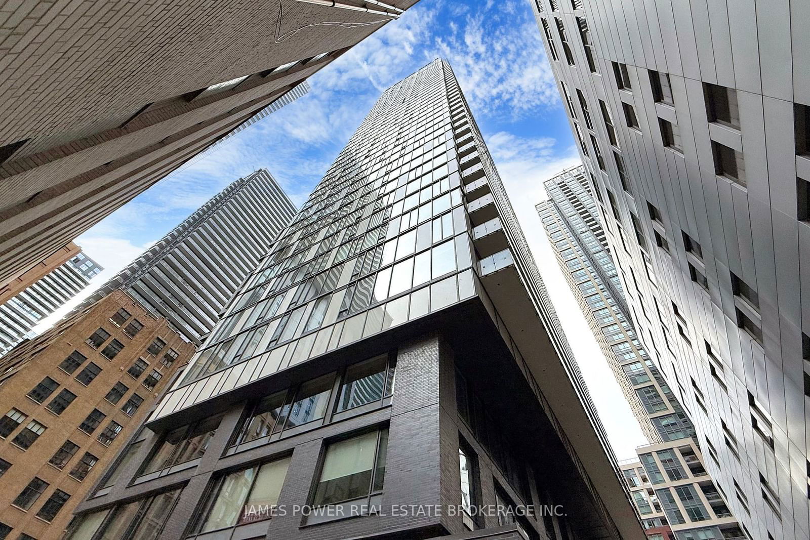 101 Peter St W, unit 709 for sale