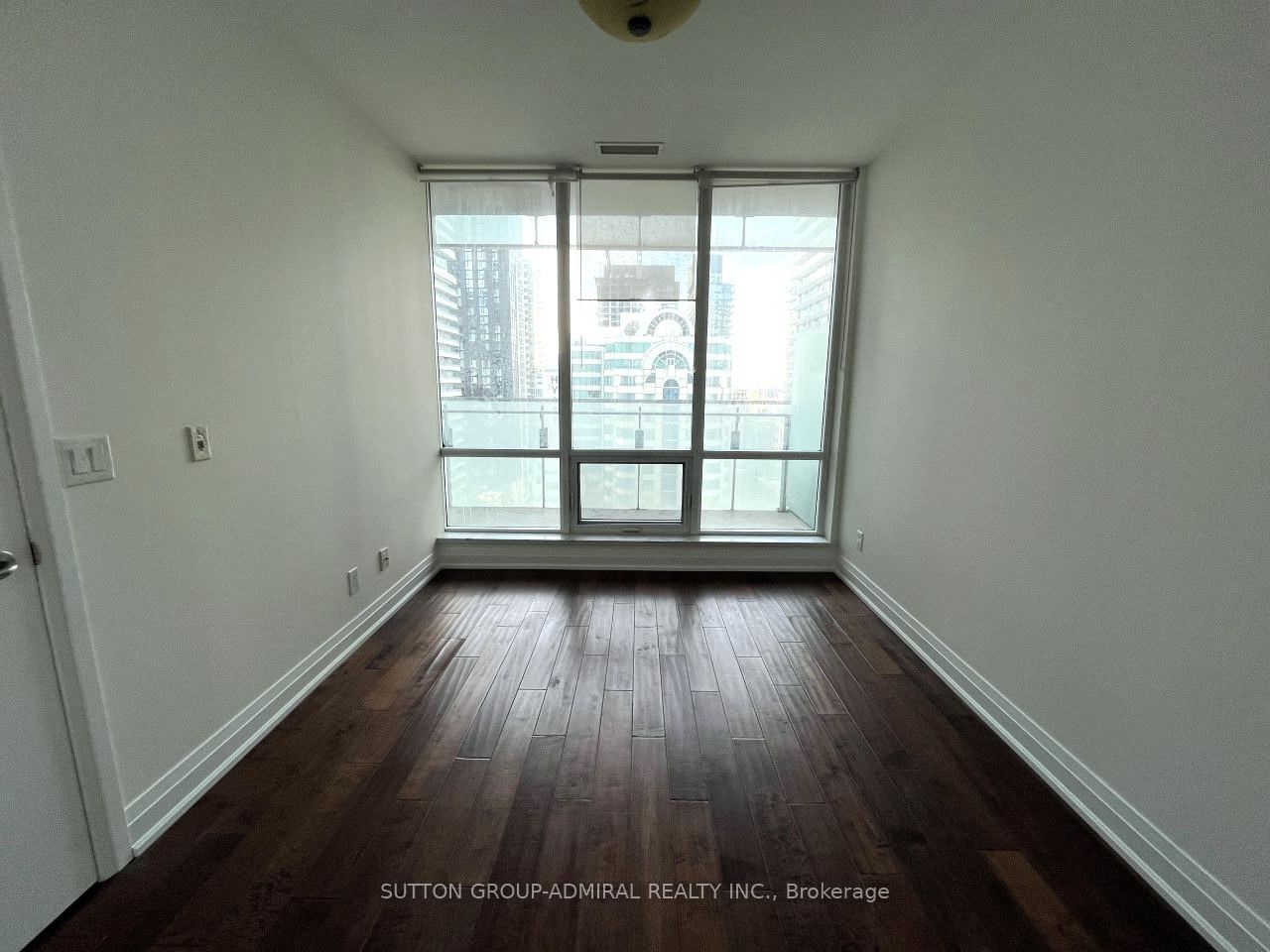 80 John St, unit 1904 for rent