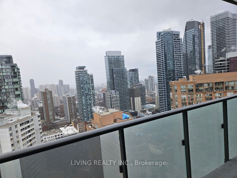 1080 Bay St, unit 2911 for rent