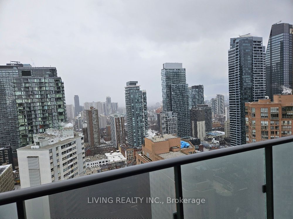 1080 Bay St, unit 2911 for rent