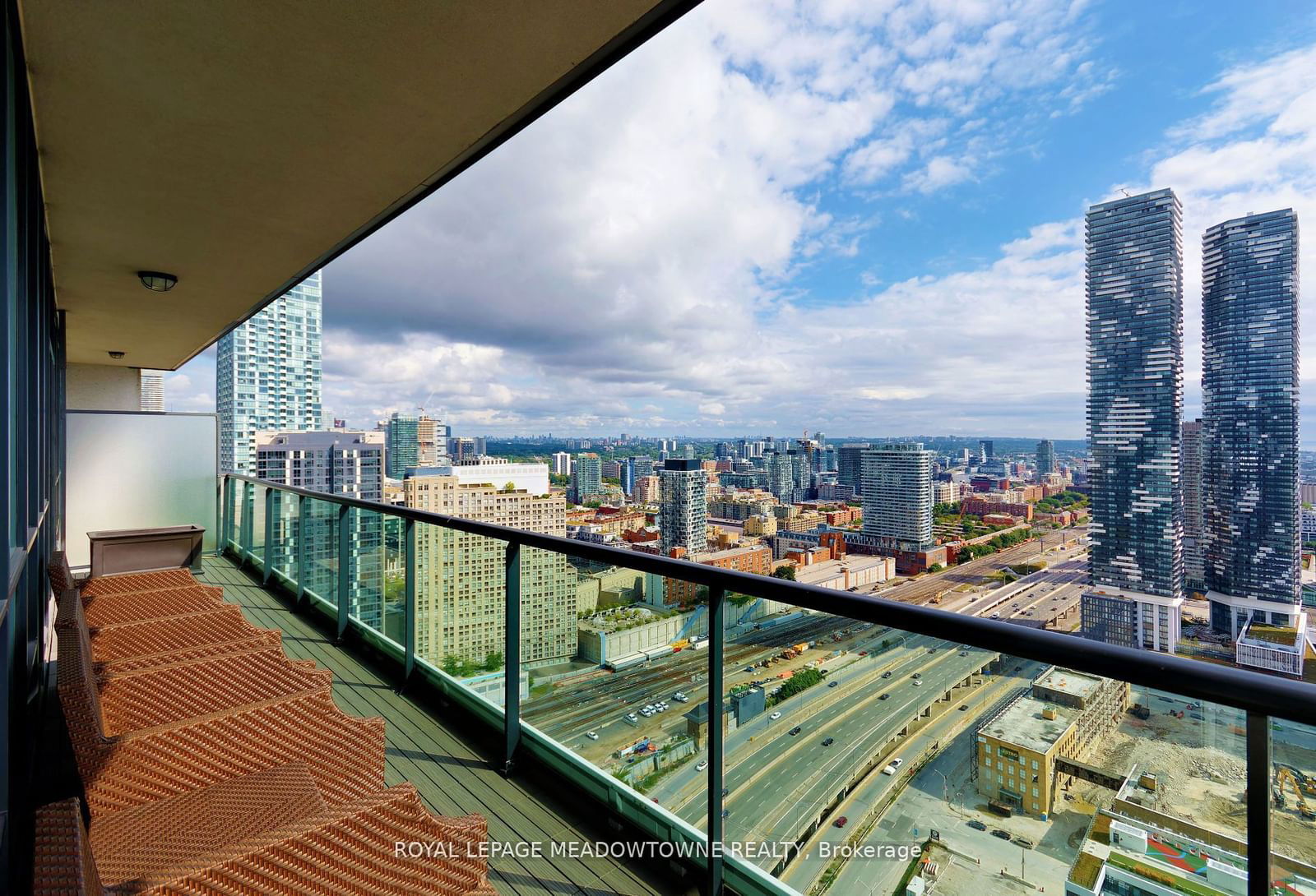 Pinnacle Centre, Downtown, Toronto