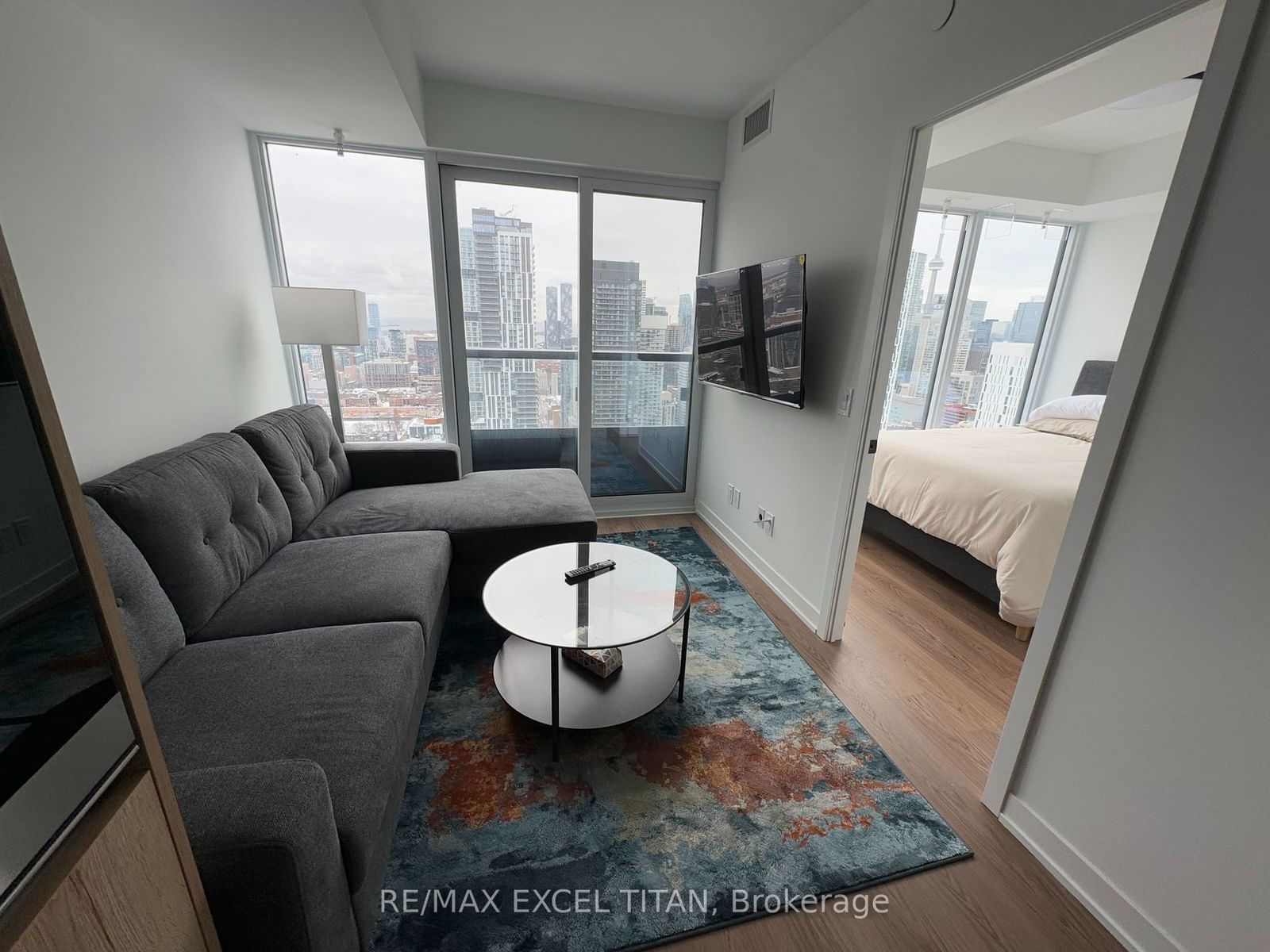 319 Jarvis St, unit 4001 for rent