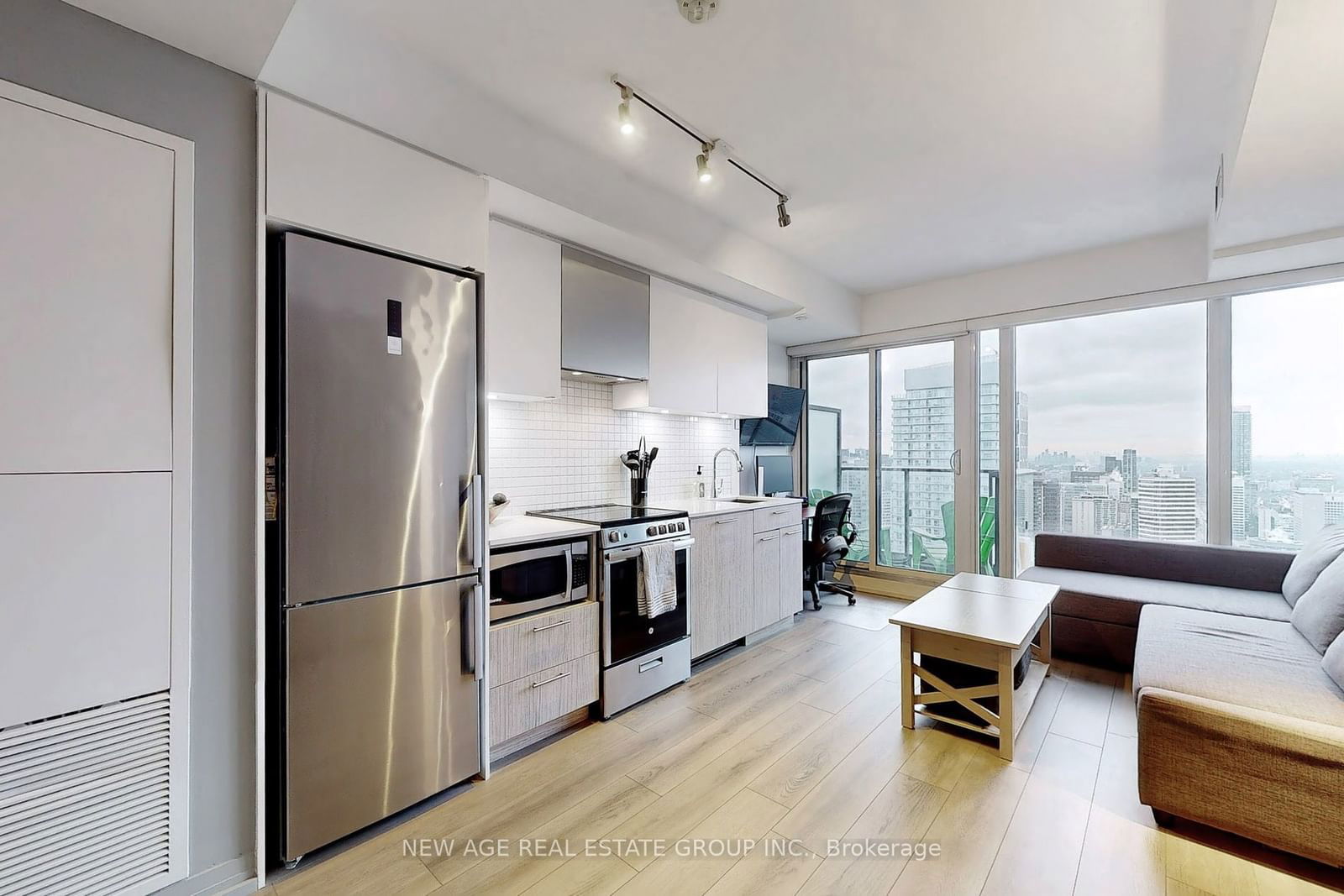 251 Jarvis St E, unit 4807 for sale