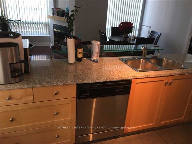 500 Queens Quay, unit 510W for rent