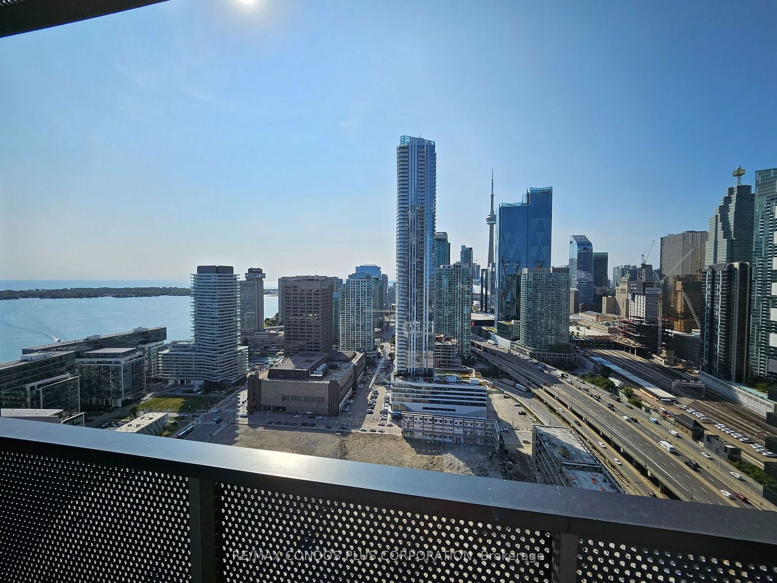 138 Downes St, unit 3711 for rent