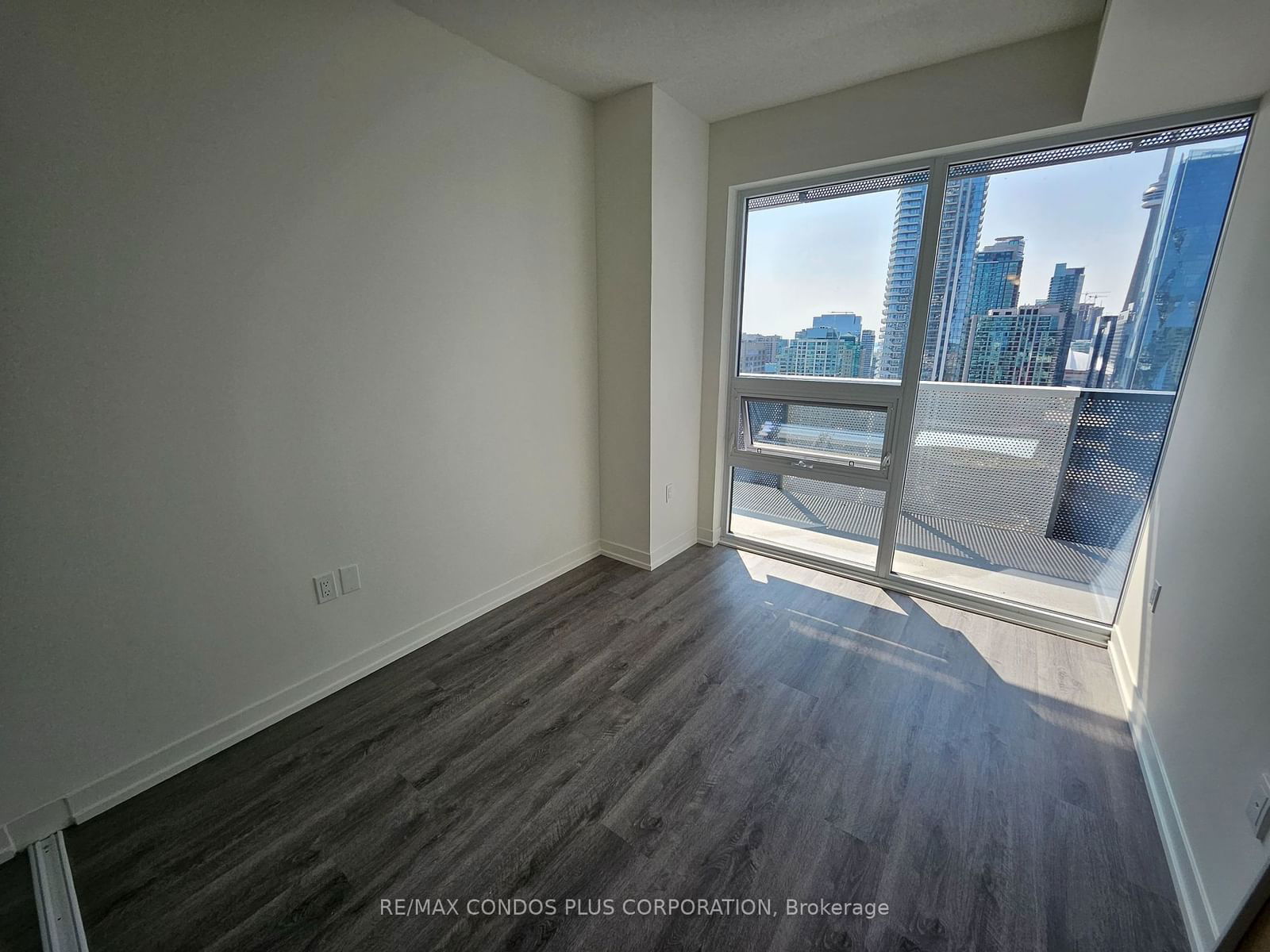 138 Downes St, unit 3711 for rent