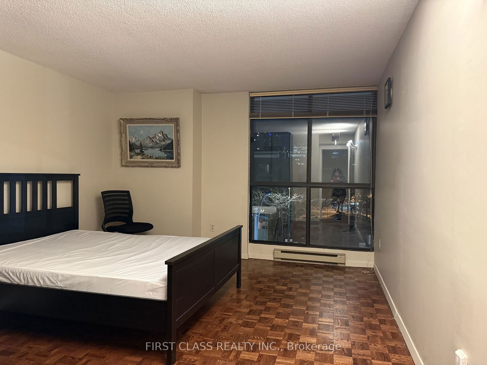 188 Spadina Ave, unit 301-BR4 for rent