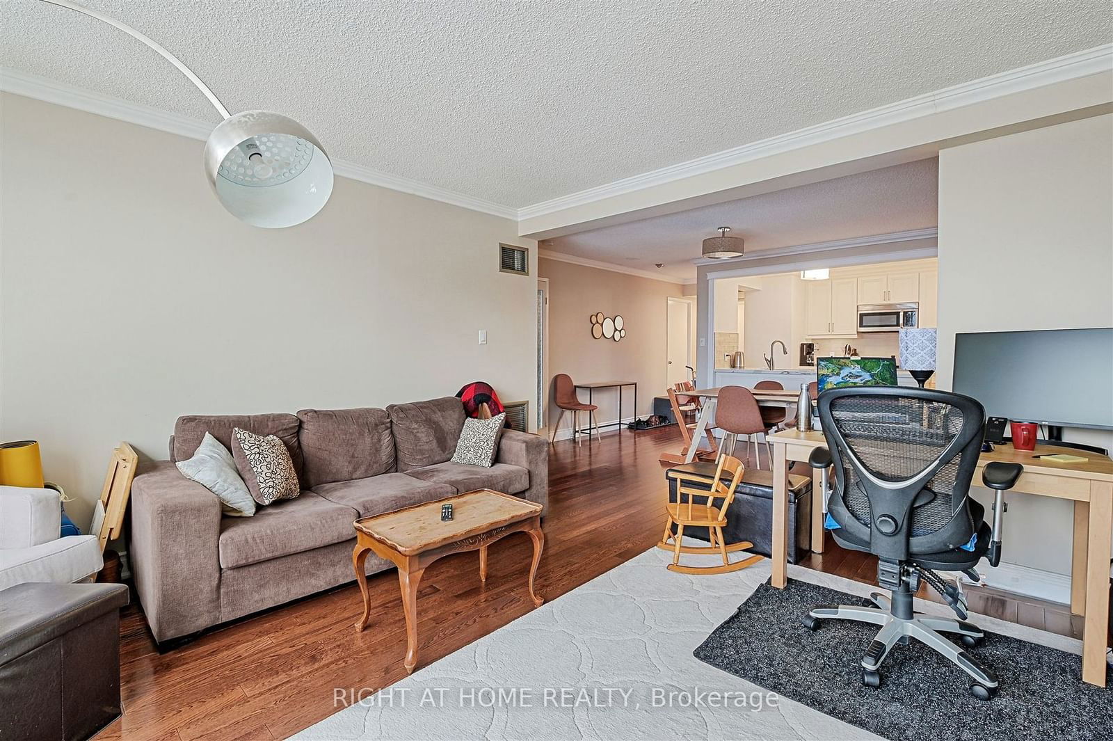 633 Bay St, unit 1615 for sale