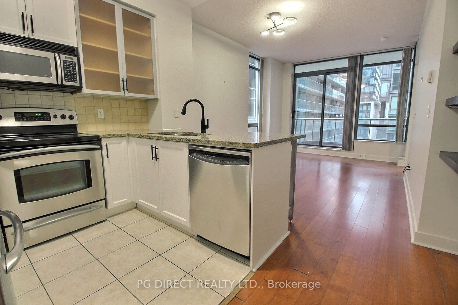 438 King St W, unit 604 for sale